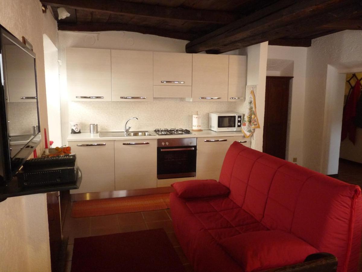 Apartments Cusius And Horta Orta San Giulio Ruang foto