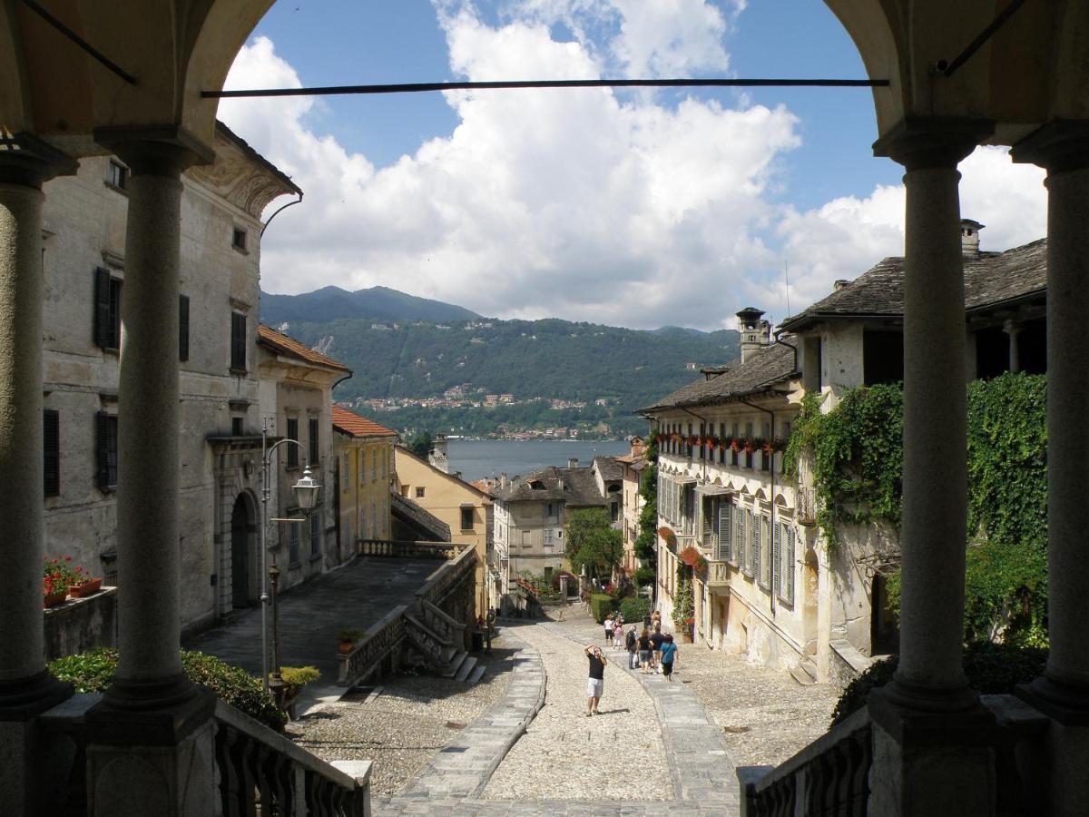 Apartments Cusius And Horta Orta San Giulio Ruang foto